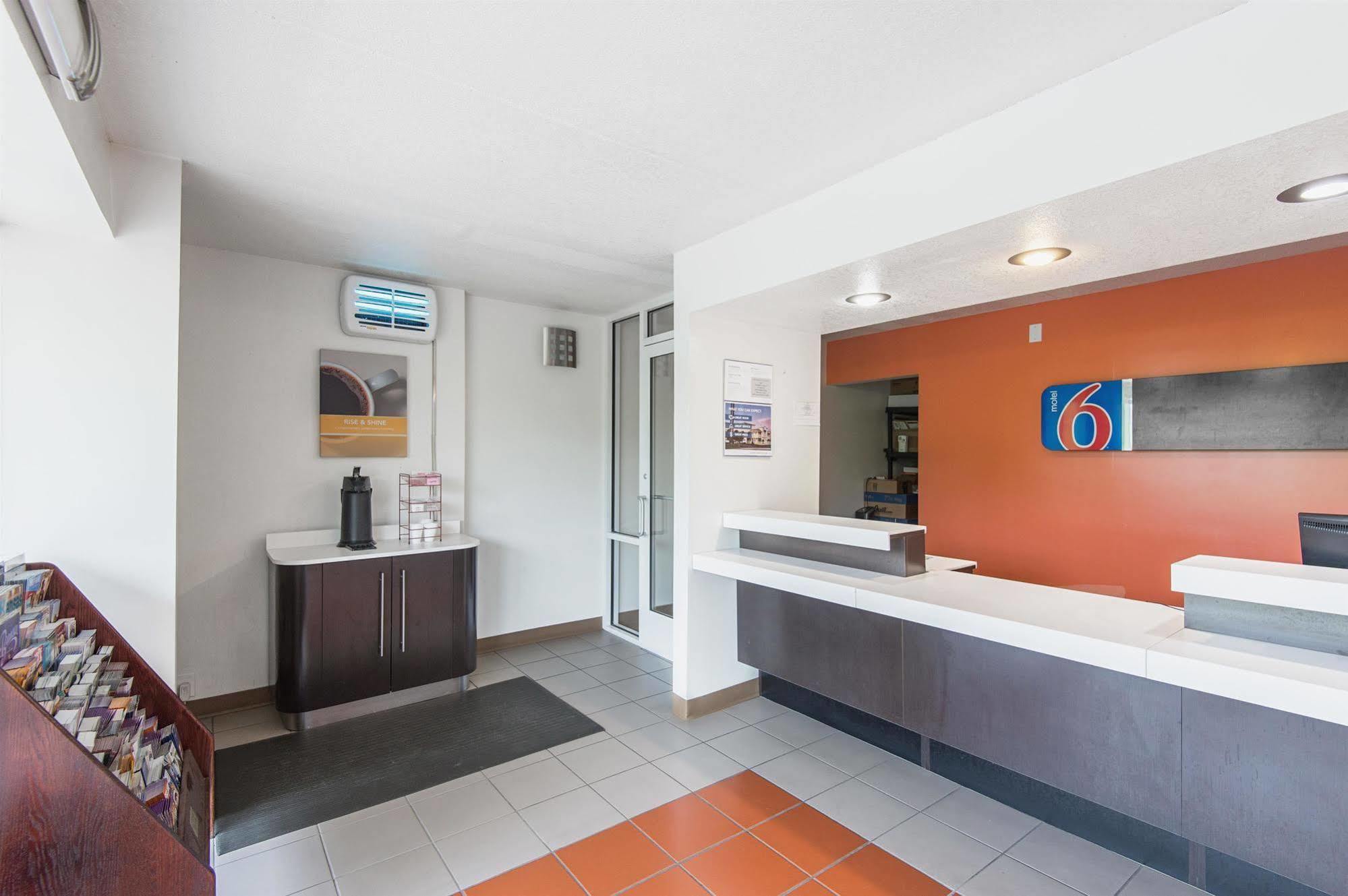 Motel 6-Overland Park, Ks Exterior photo
