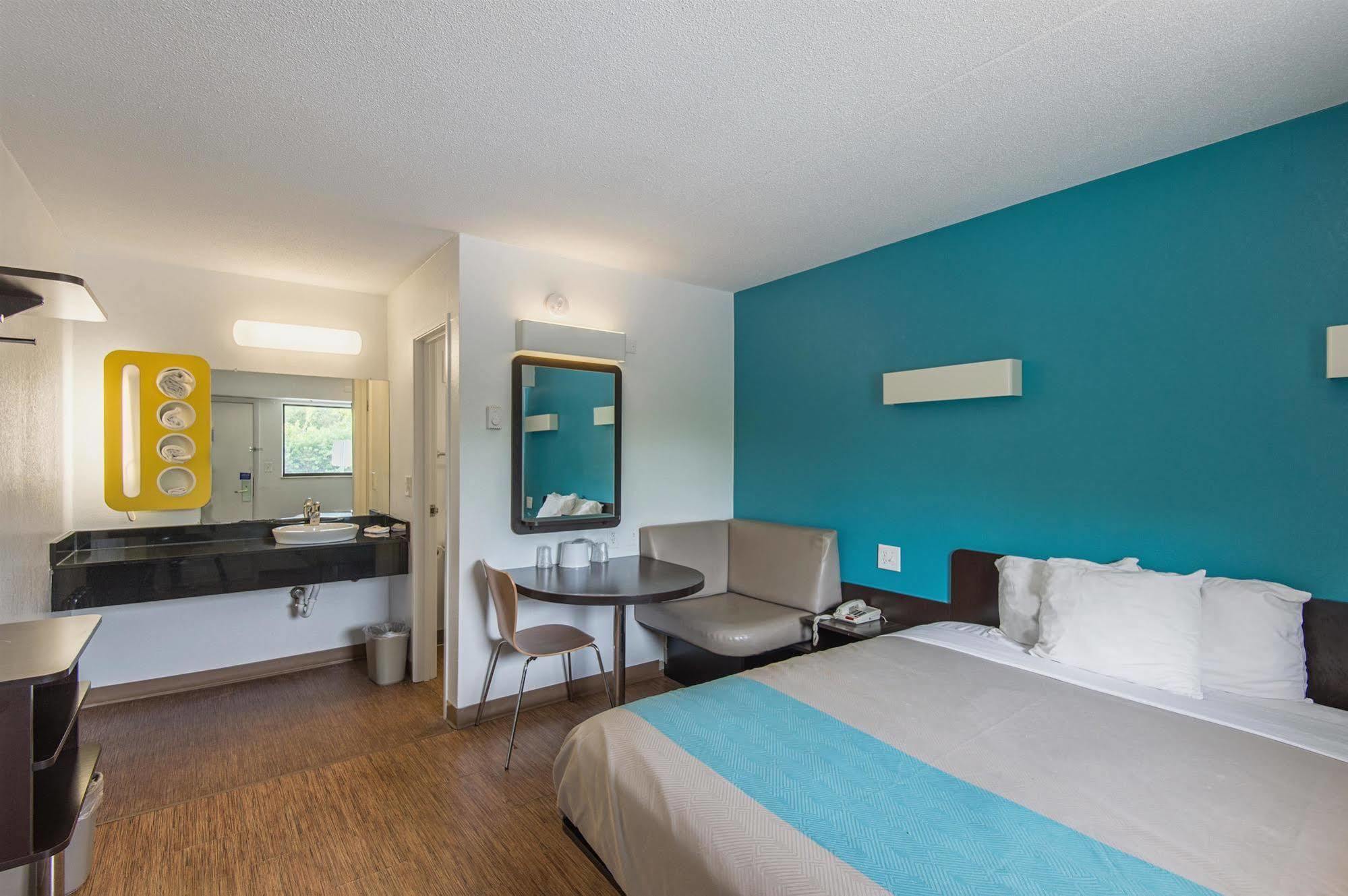 Motel 6-Overland Park, Ks Exterior photo
